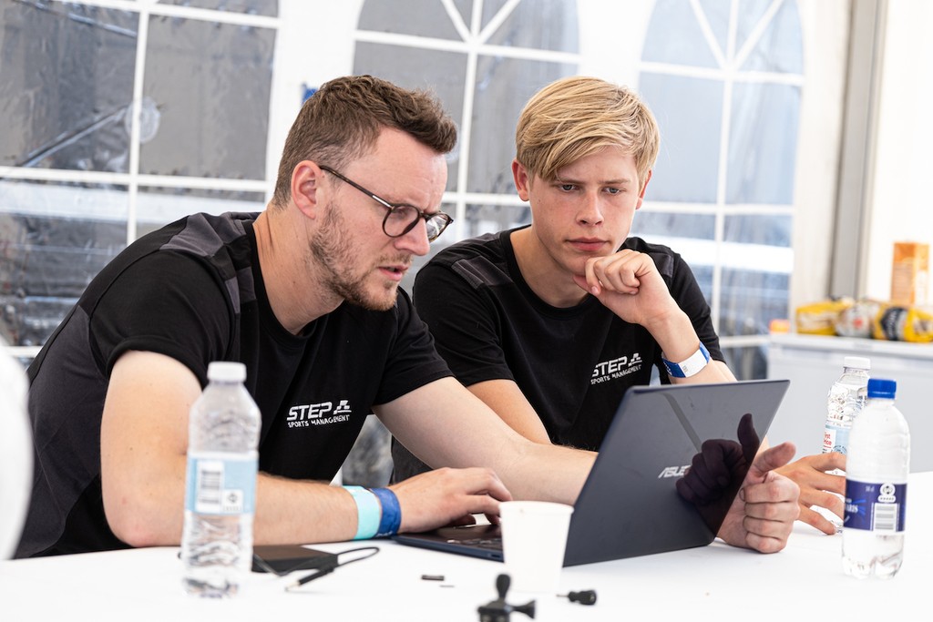 Der blev arbejdet med dataanalyse for at give en bedre forståelse af bilen